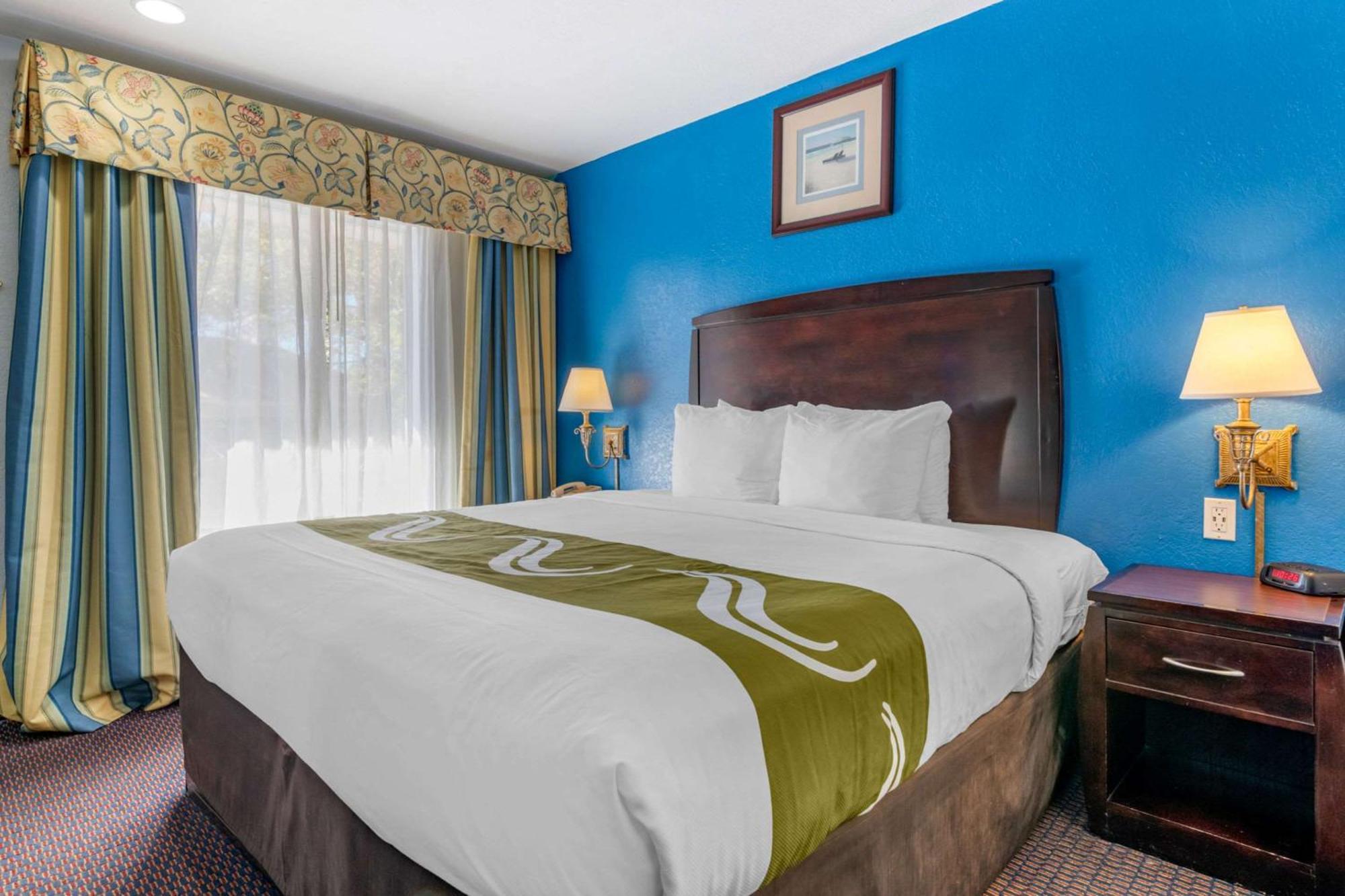 Quality Inn Sarasota North Near Lido Key Beach Exterior foto